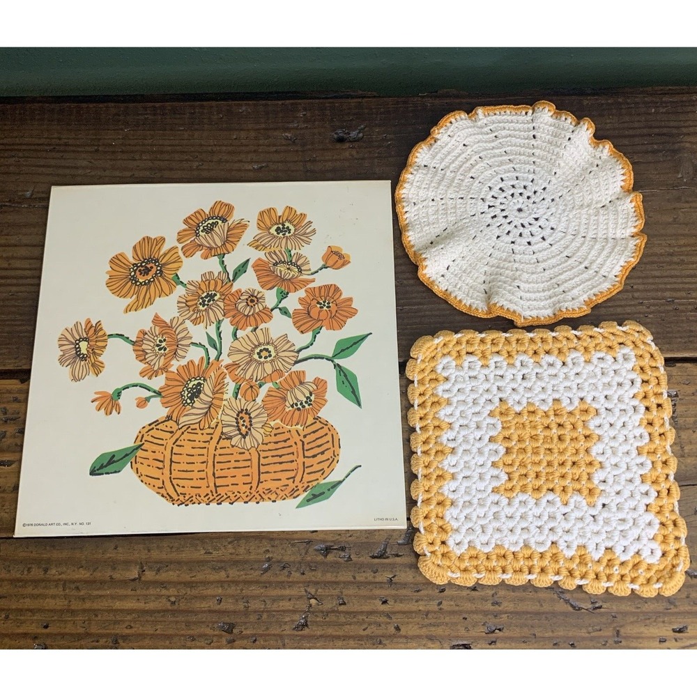 Vintage Litho Trivet Crochet hot pads Orange Cream 1976 LOT OF 3 Hand made USA - Picture 9 of 9